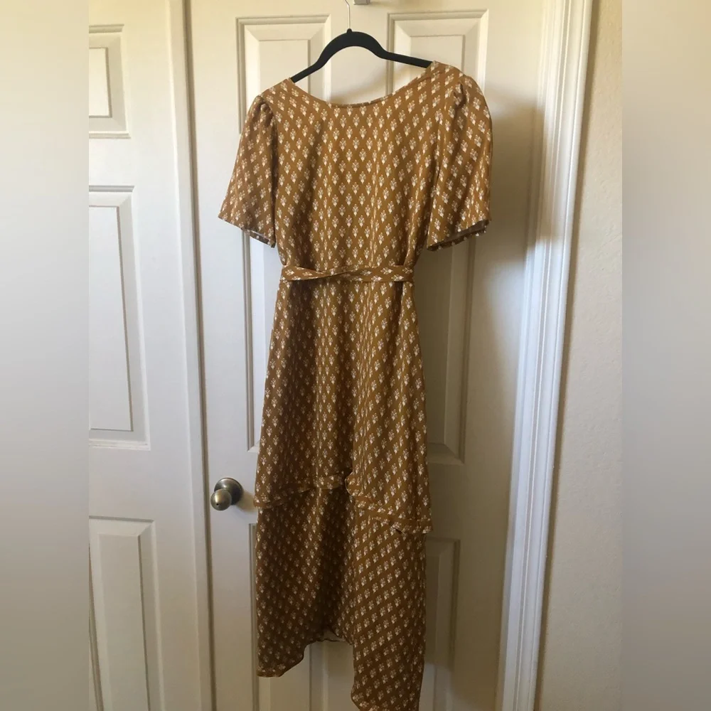 Vetta Capsule House Dress in Gold - Picture 6 of 7